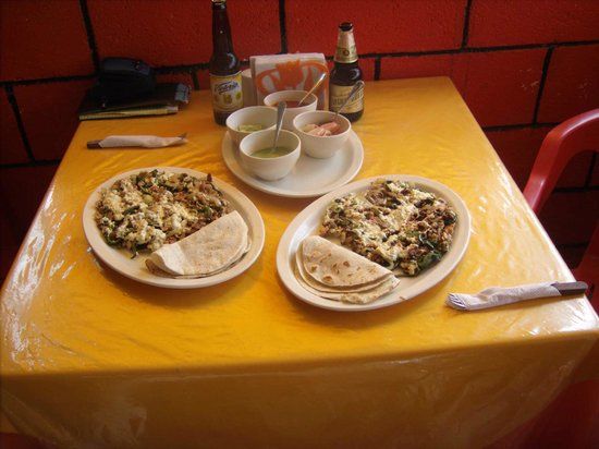 Taquería Alambres 13
