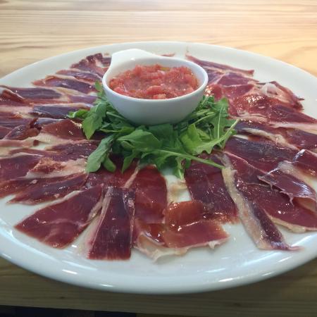 Miau Gourmet Cafe