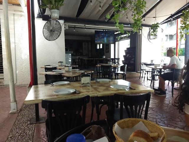 De Local