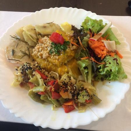 Shanti Café & Bistrô