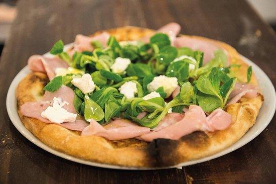 Giacomo Pizzeria