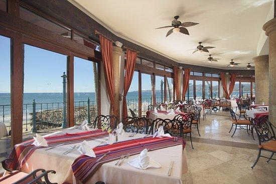 El Patrón at Villa del Palmar Flamingos