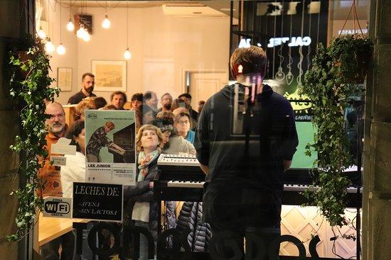 Cafe Bar Tomas Gros