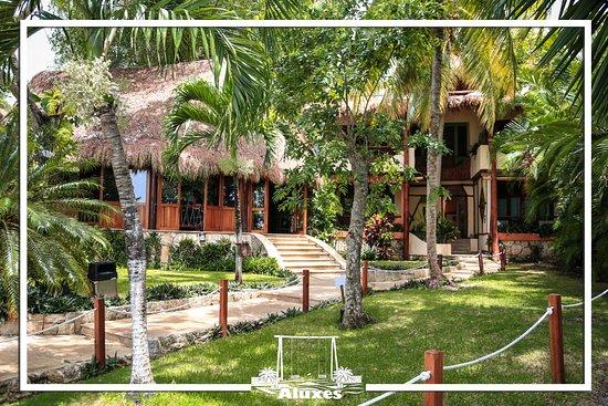 Los Aluxes Bacalar Restaurant