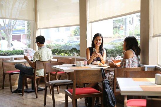 Cafe Cafe