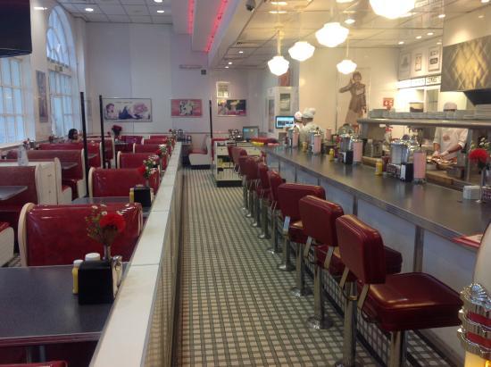 Johnny Rockets Airport