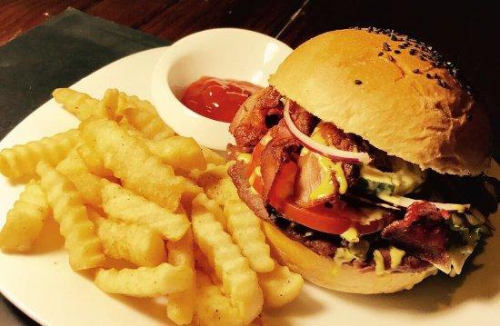 Tonic Hostal & Gin House