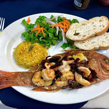 Playita Grill