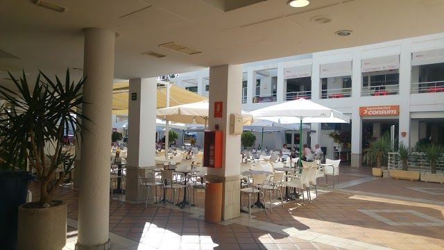 el Parque Comercial Mojácar