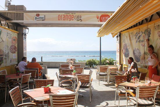 Orange Cafe