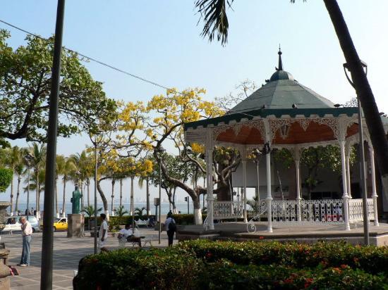 la Plaza de Armas