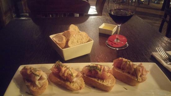 La Esquina Winebar