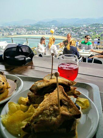 Karrusel Gastro-Bar